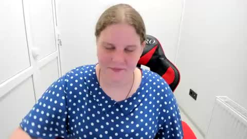 Snapshot of sweet_karla_la chatting on June 24, 2026, 12:48 pm Karla online show from June 24, 2026, 12:48 pm