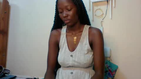 Sweet KCandy online show from May 5, 2026, 9:06 am