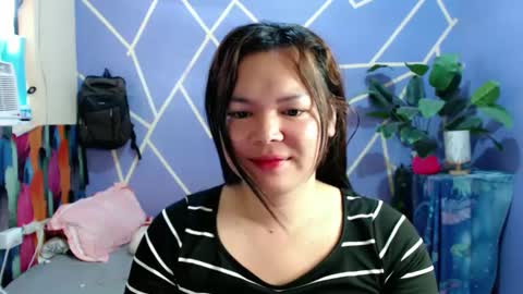 Snapshot of sweet_kendallxxxx chatting on December 20, 2024, 2:19 am Nicahhh online show from December 20, 2024, 2:19 am