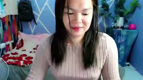 Snapshot of sweet_kendallxxxx chatting on December 23, 2024, 2:13 am Nicahhh online show from December 23, 2024, 2:13 am