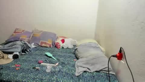 Snapshot of sweet_kitty_777 chatting on January 10, 2026, 5:42 am sweet_kitty_777 online show from January 10, 2026, 5:42 am