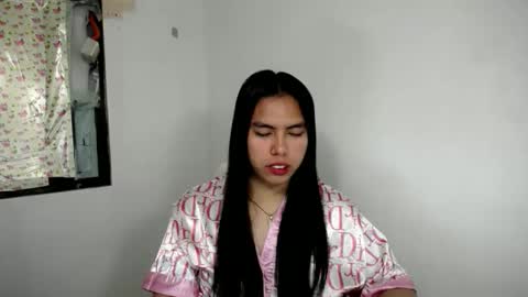 sweet_kyline69 online show from November 8, 2025, 8:40 pm