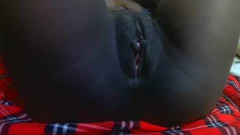 Queen Winnie online show from December 4, 2025, 7:44 pm