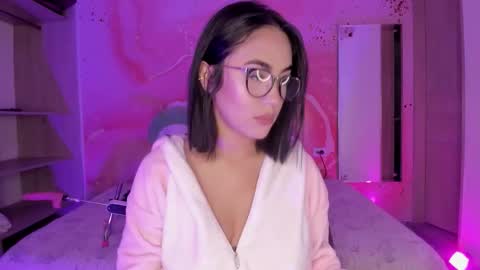 Lemarie online show from December 3, 2025, 12:03 pm