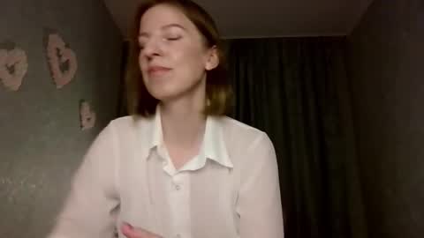 Snapshot of sweet_lilbunny chatting on September 30, 2025, 4:12 pm sweet_lilbunny online show from September 30, 2025, 4:12 pm
