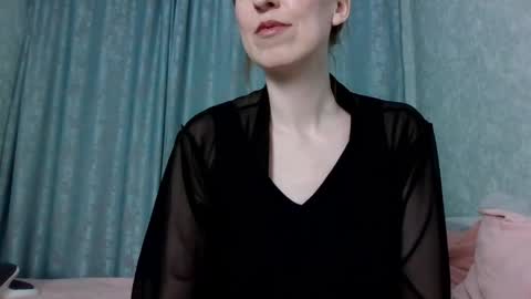 sweet_lilbunny online show from March 31, 2026, 4:40 pm