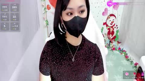 Snapshot of sweet_lily0 chatting on December 18, 2025, 9:32 pm Lily online show from December 18, 2025, 9:32 pm