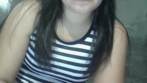 sweet_lily0613 online show from February 6, 2025, 8:07 am