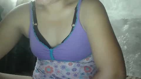 sweet_lily0613 online show from February 7, 2025, 6:45 am