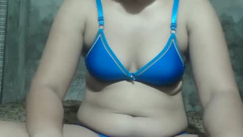 sweet_lily0613 online show from February 23, 2025, 1:57 am