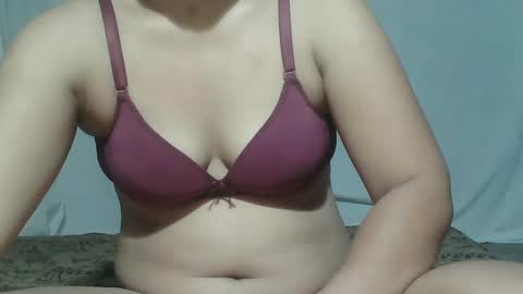 sweet_lily0613 online show from March 1, 2025, 3:49 pm