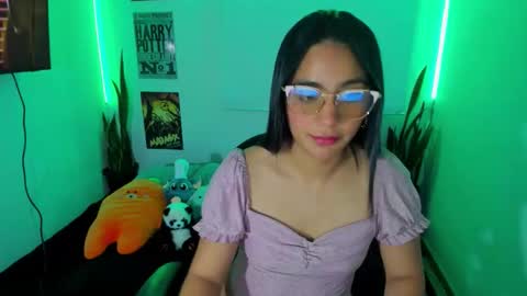 Snapshot of sweet_lina1 chatting on March 10, 2026, 1:10 am Lina online show from March 10, 2026, 1:10 am
