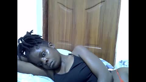 sweet_lma online show from June 6, 2026, 1:05 pm
