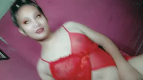 Snapshot of sweet_lover5 chatting on January 21, 2025, 12:18 pm SWEET LOVE online show from January 21, 2025, 12:18 pm