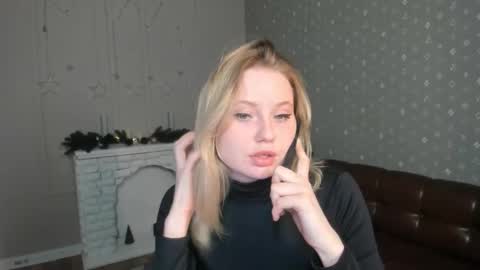 Snapshot of sweet_m1la chatting on January 31, 2026, 7:11 pm Mikki online show from January 31, 2026, 7:11 pm