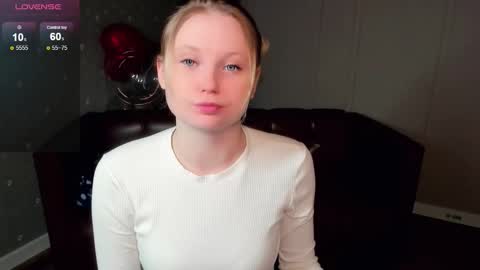 Snapshot of sweet_m1la chatting on March 2, 2026, 7:48 am Mikki online show from March 2, 2026, 7:48 am