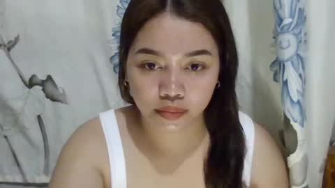 sweet_mae28xx online show from July 6, 2026, 11:07 am