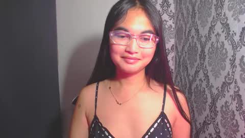 Snapshot of sweet_mariax chatting on November 18, 2025, 12:05 am Maria Stella online show from November 18, 2025, 12:05 am