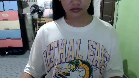 Snapshot of sweet_mary_onboard chatting on November 28, 2025, 1:25 pm sweet_mary_onboard online show from November 28, 2025, 1:25 pm