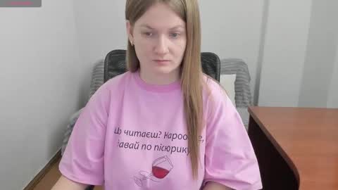 Snapshot of sweet_melody_of_ur_heart chatting on February 25, 2026, 6:17 pm Mila online show from February 25, 2026, 6:17 pm