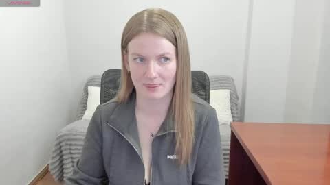 Snapshot of sweet_melody_of_ur_heart chatting on April 9, 2026, 8:25 pm Mila online show from April 9, 2026, 8:25 pm