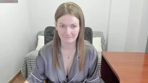Snapshot of sweet_melody_of_ur_heart chatting on April 10, 2026, 10:25 pm Mila online show from April 10, 2026, 10:25 pm
