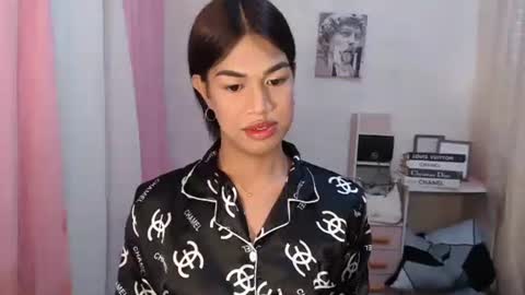 Snapshot of sweet_melonxxx chatting on October 29, 2025, 6:31 pm Melon online show from October 29, 2025, 6:31 pm