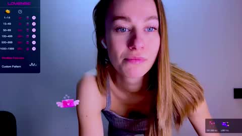 Snapshot of sweet_mia_91 chatting on January 7, 2026, 12:18 pm Mia online show from January 7, 2026, 12:18 pm