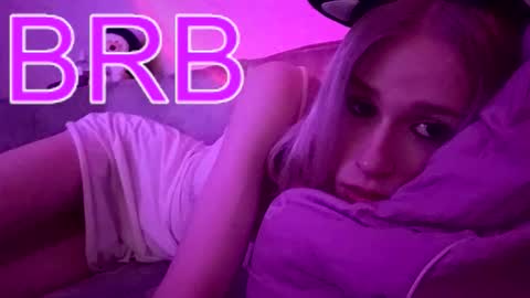 sweet_mol1y online show from November 5, 2025, 1:49 am