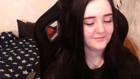 Snapshot of sweet_my_dream chatting on March 11, 2025, 12:06 pm sweet_my_dream online show from March 11, 2025, 12:06 pm