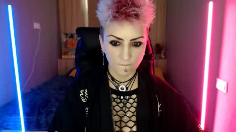 Snapshot of sweet_n_strong chatting on January 8, 2026, 7:32 am sweet_n_strong online show from January 8, 2026, 7:32 am