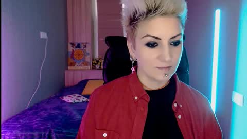 Snapshot of sweet_n_strong chatting on February 15, 2026, 6:10 am sweet_n_strong online show from February 15, 2026, 6:10 am