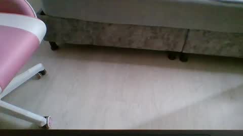 Snapshot of sweet_nicol_ chatting on February 16, 2026, 5:31 pm Nicol online show from February 16, 2026, 5:31 pm