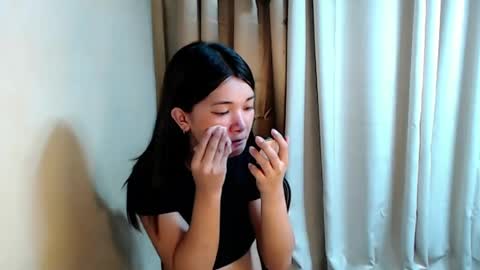 sweet_nylia online show from July 12, 2026, 6:15 am