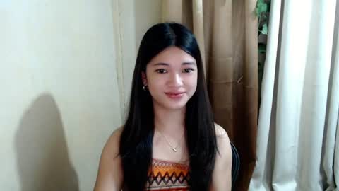 sweet_nylia online show from July 21, 2026, 12:02 am