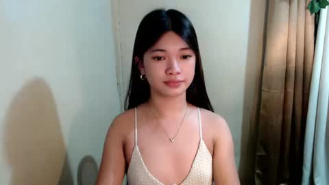 sweet_nylia online show from July 23, 2026, 3:15 am