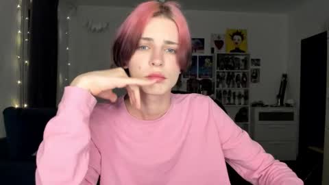 kira online show from January 11, 2026, 8:03 pm