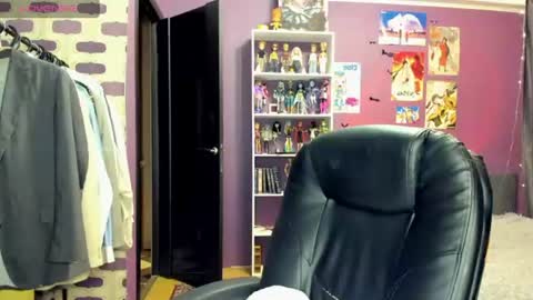 kira online show from July 2, 2026, 8:37 pm