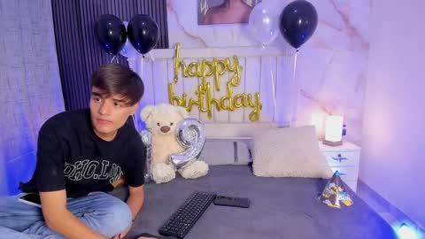 Petter online show from September 12, 2025, 1:22 pm