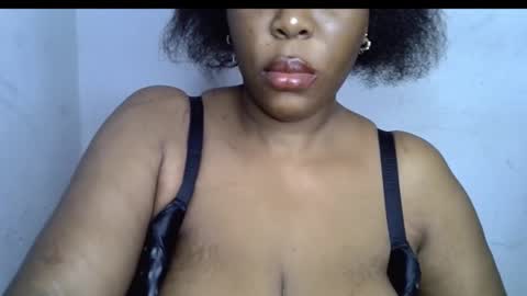 Snapshot of sweet_pussygirl474589 chatting on October 2, 2025, 10:39 pm Ayana online show from October 2, 2025, 10:39 pm