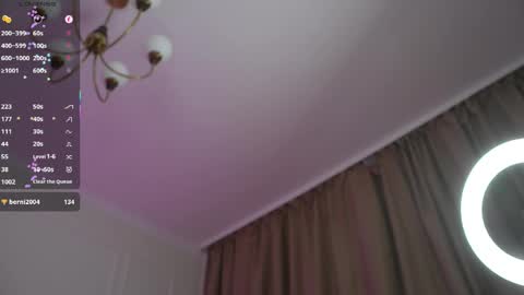 Vanessa online show from March 21, 2026, 11:48 am