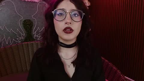 Snapshot of sweet_roxanee chatting on April 28, 2026, 2:27 am Roxanee online show from April 28, 2026, 2:27 am
