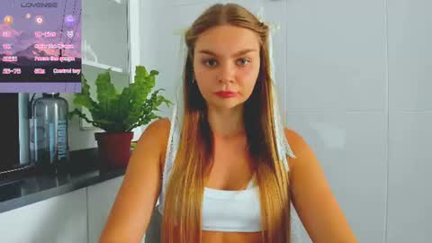 Snapshot of sweet_sabriina chatting on July 3, 2026, 3:40 pm Sabina online show from July 3, 2026, 3:40 pm