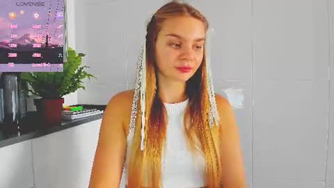 Snapshot of sweet_sabriina chatting on July 6, 2026, 6:32 pm Sabina online show from July 6, 2026, 6:32 pm