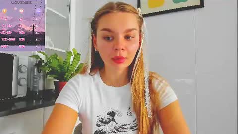 Snapshot of sweet_sabriina chatting on July 21, 2026, 6:27 am Sabina online show from July 21, 2026, 6:27 am