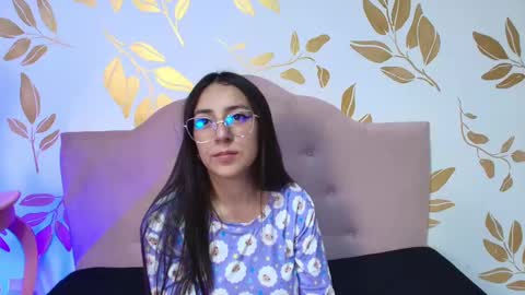 Snapshot of sweet_sammy_7 chatting on February 25, 2025, 3:52 am Sammy Lauren online show from February 25, 2025, 3:52 am