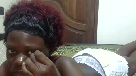 Snapshot of sweet_sharon01 chatting on October 14, 2025, 3:13 pm Sharon online show from October 14, 2025, 3:13 pm