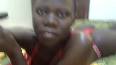 Snapshot of sweet_sharon01 chatting on October 21, 2025, 10:38 am Sharon online show from October 21, 2025, 10:38 am