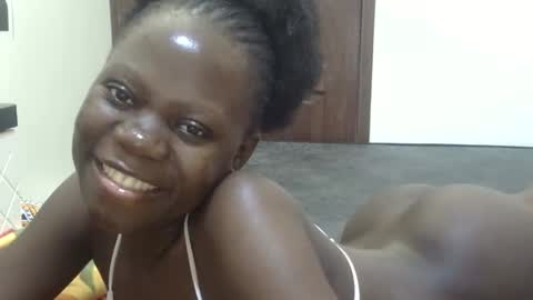 Snapshot of sweet_sharon01 chatting on November 9, 2025, 9:40 am Sharon online show from November 9, 2025, 9:40 am