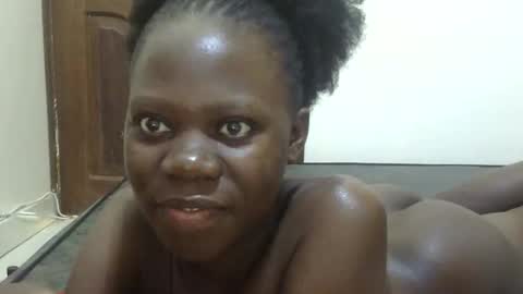 Snapshot of sweet_sharon01 chatting on November 17, 2025, 9:26 am Sharon online show from November 17, 2025, 9:26 am